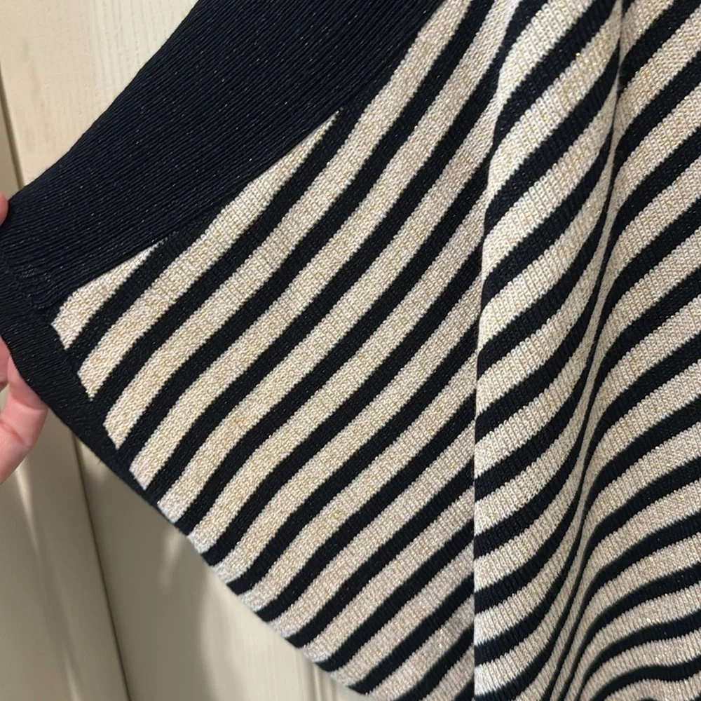 Chicos tan/black metallic open front cardigan, size 1 - Picture 5 of 9